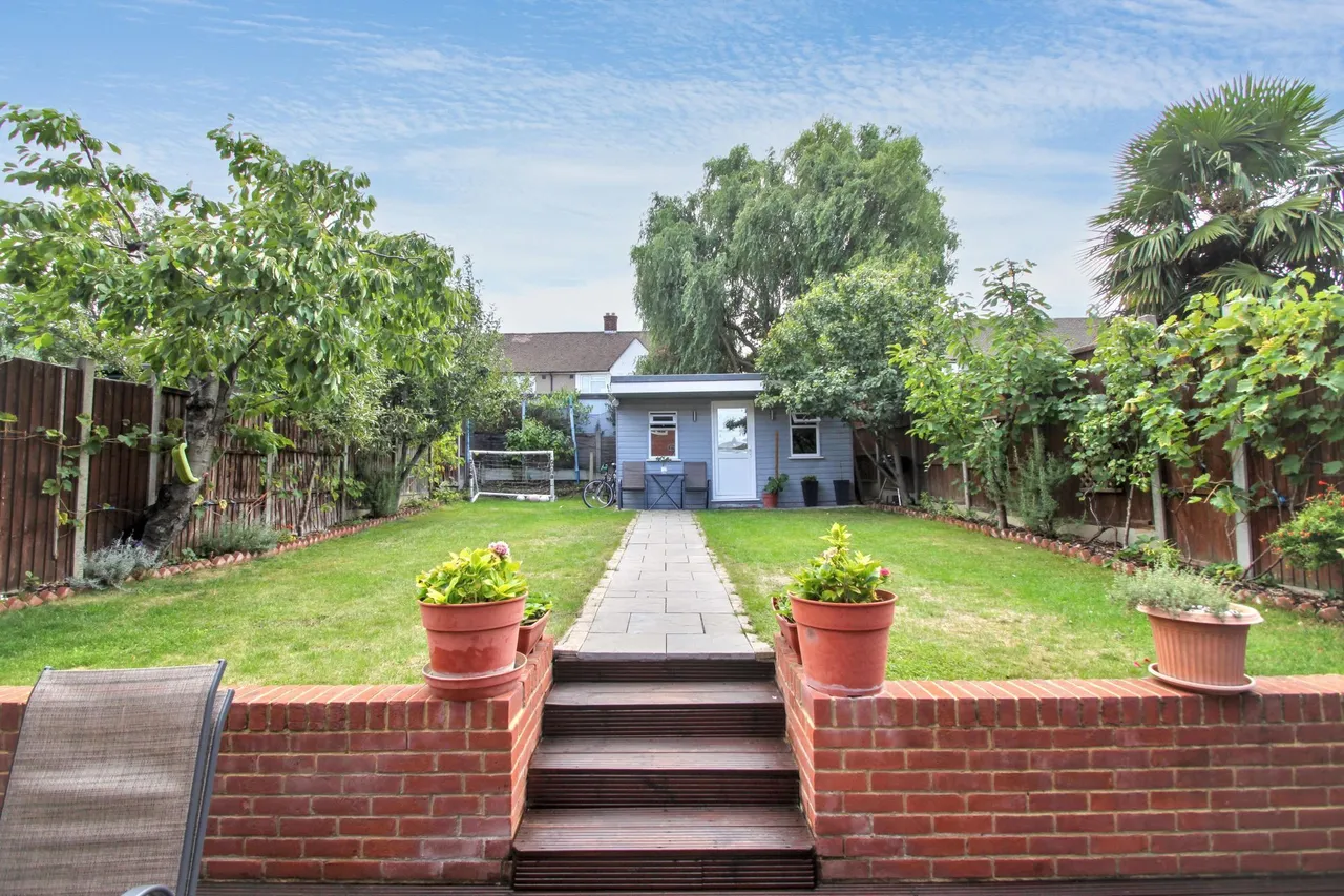 Stanford Close, Woodford Green, IG8, photo 20