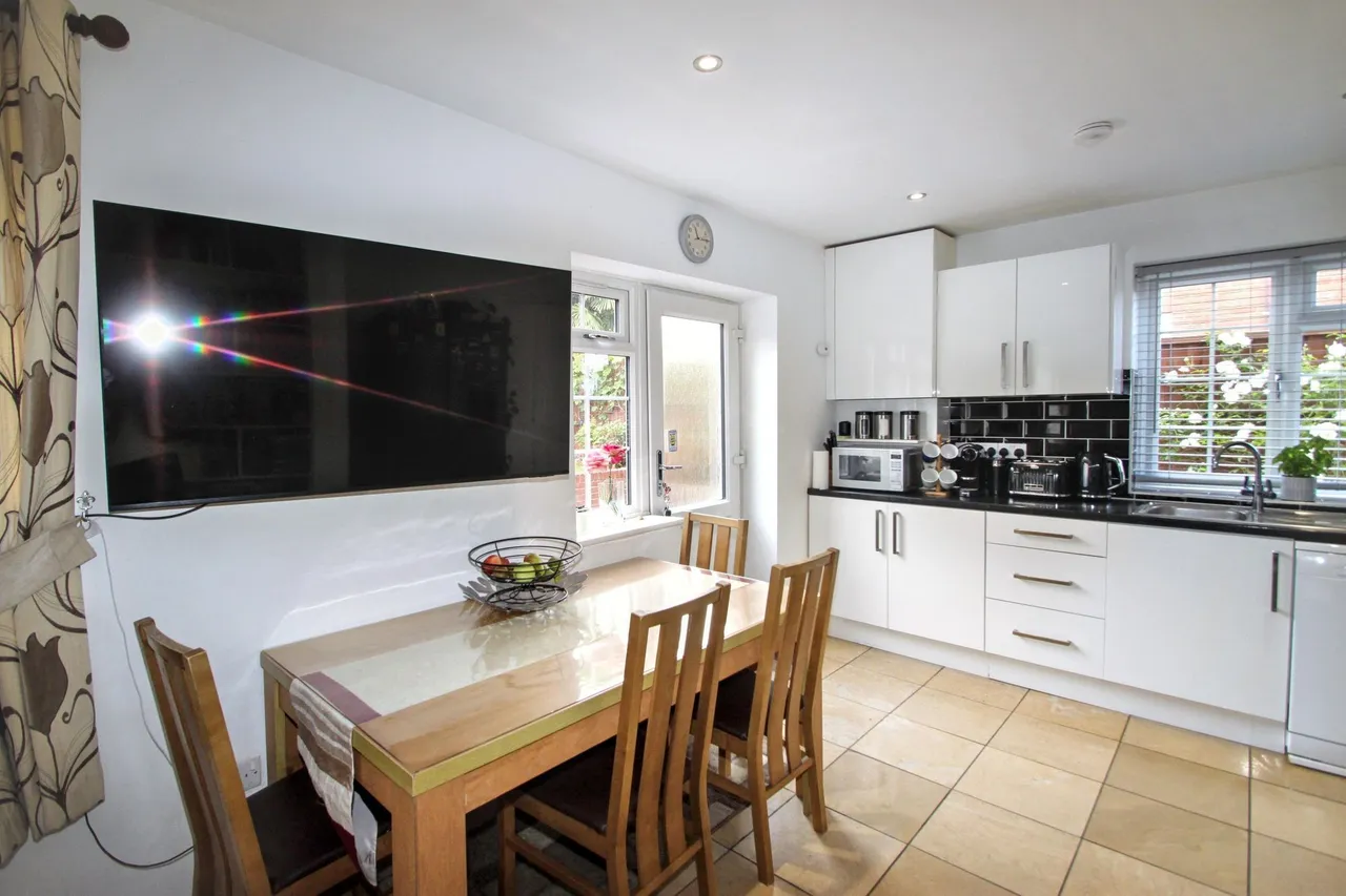 Stanford Close, Woodford Green, IG8, photo 9