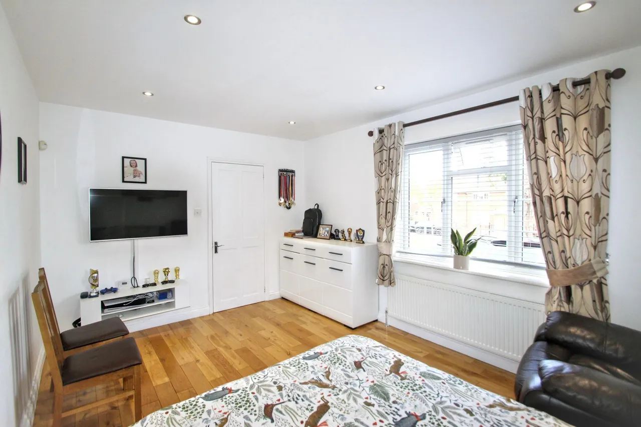 Stanford Close, Woodford Green, IG8, photo 10
