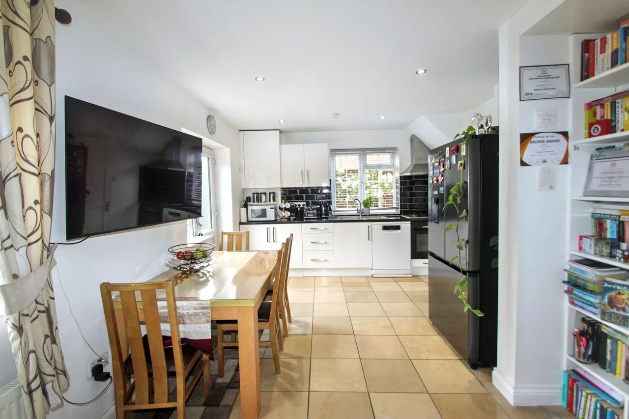 Stanford Close, Woodford Green, IG8, photo 7