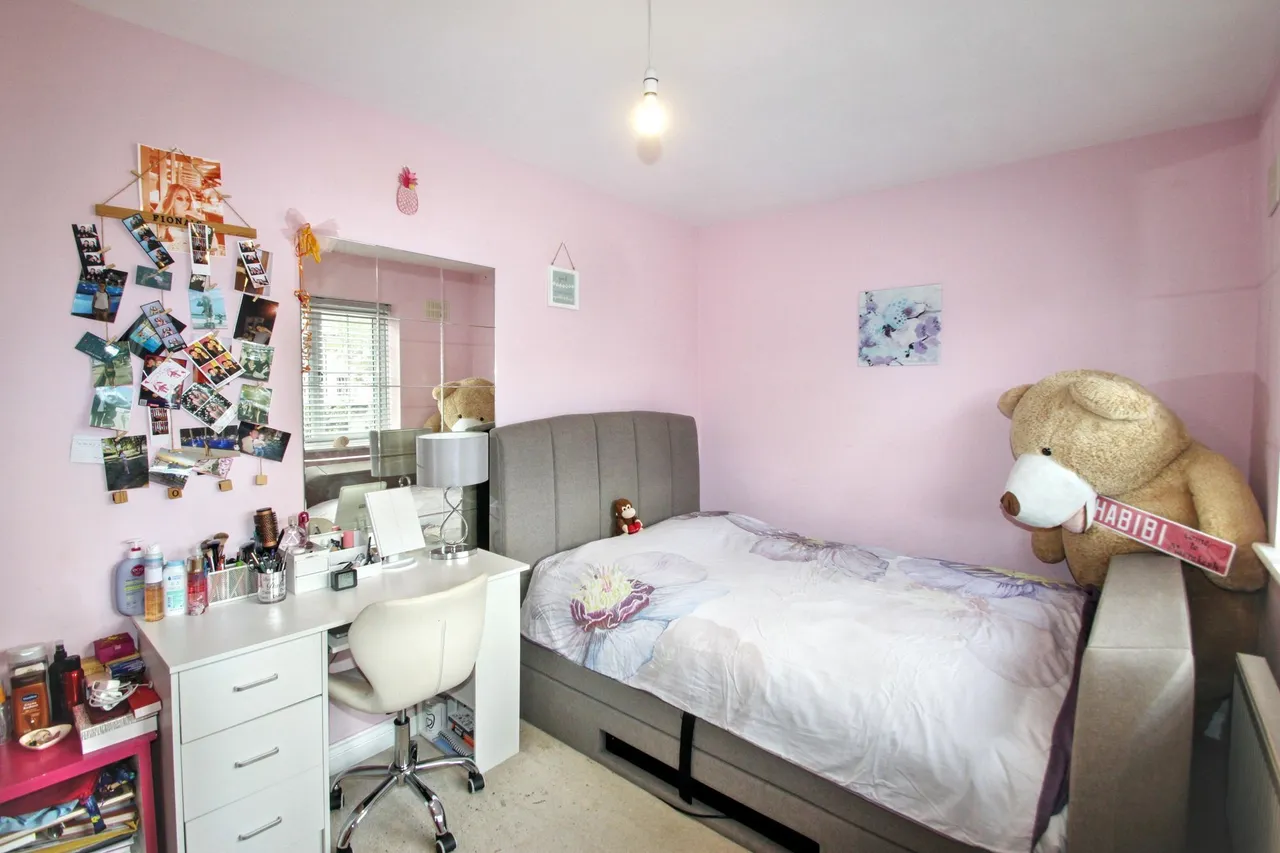 Stanford Close, Woodford Green, IG8, photo 13