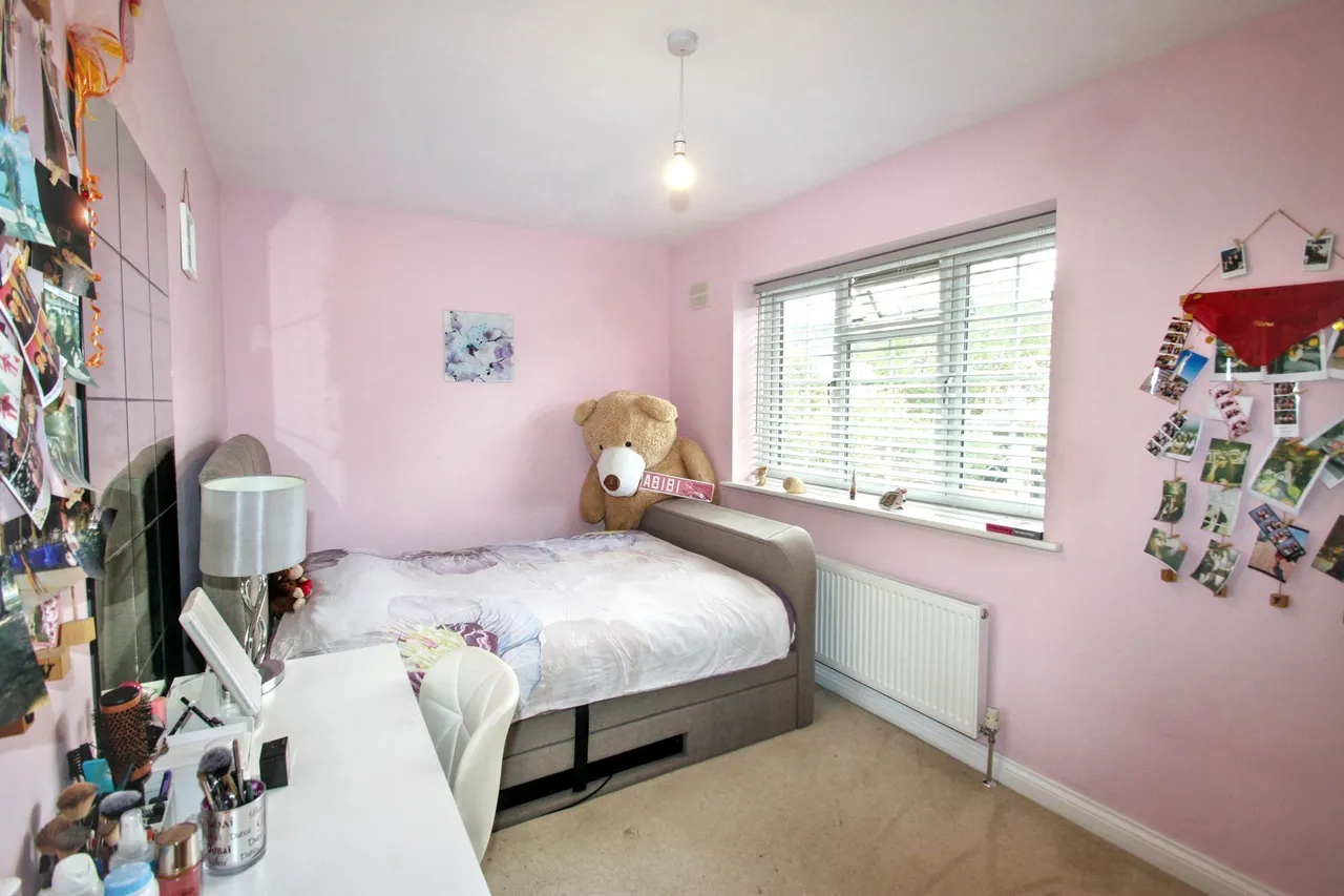 Stanford Close, Woodford Green, IG8, photo 12