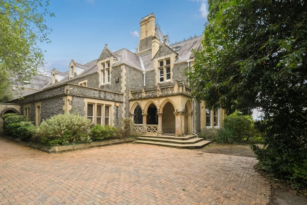 3 bed flat to rent — Bath Road Bitton BS30