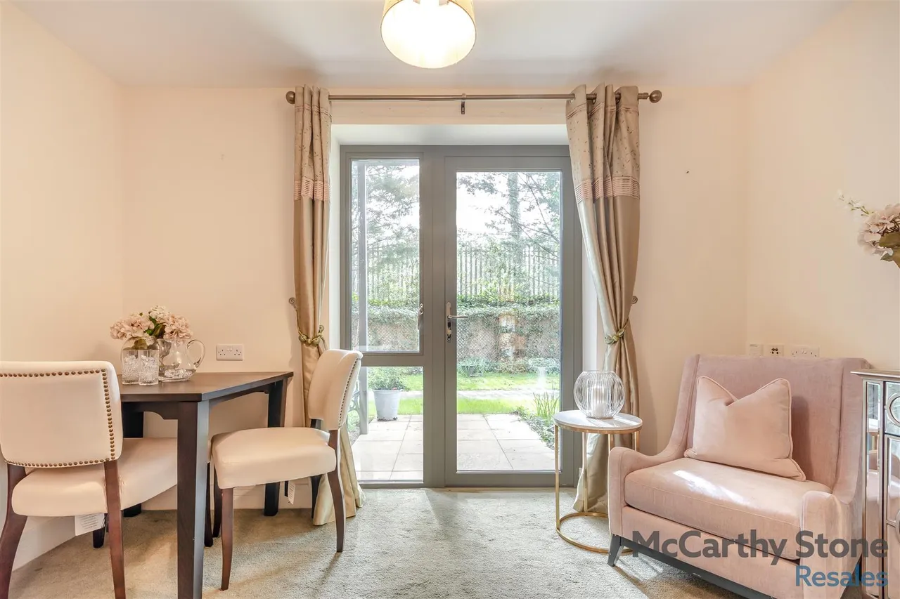 St. Georges Road, Cheltenham, GL50, photo 6