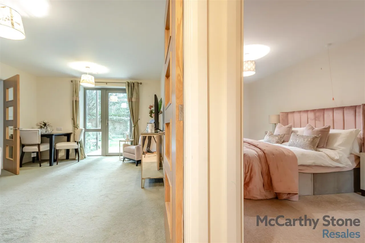 St. Georges Road, Cheltenham, GL50, photo 9