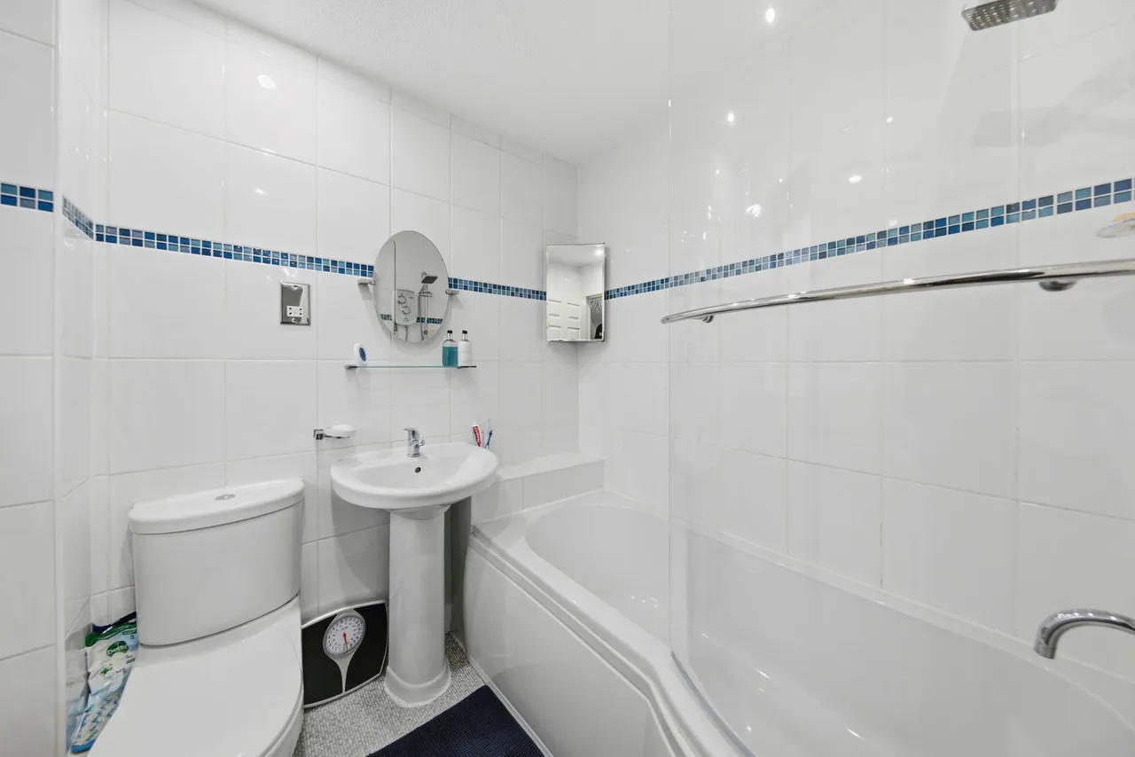 Raleigh Close, Old Hall, Warrington, Warrington, WA5 9QS, photo 7