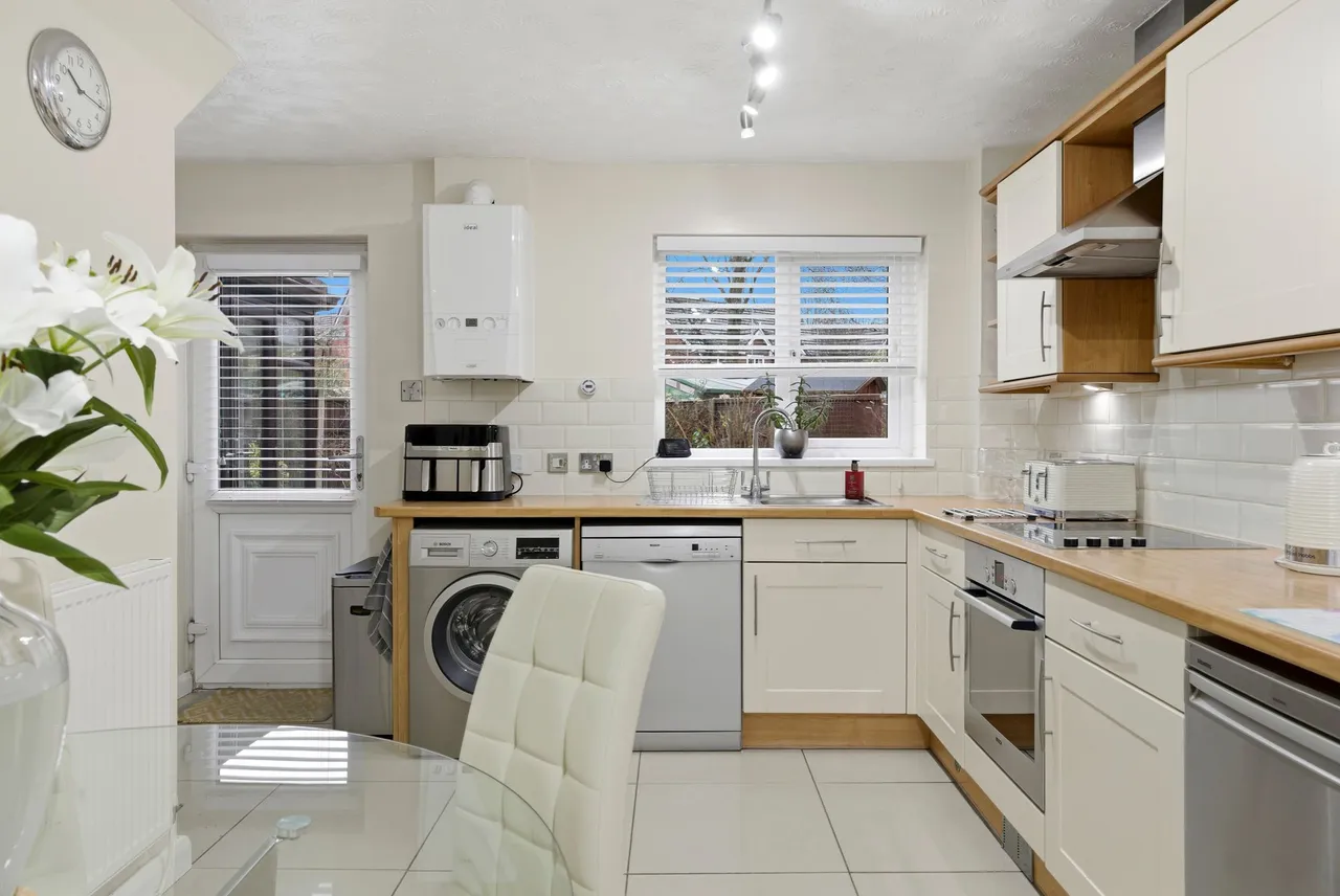 Raleigh Close, Old Hall, Warrington, Warrington, WA5 9QS, photo 5