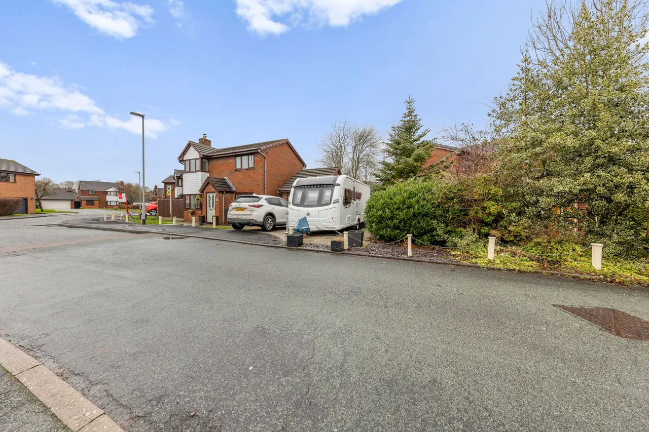 Raleigh Close, Old Hall, Warrington, Warrington, WA5 9QS, photo 21