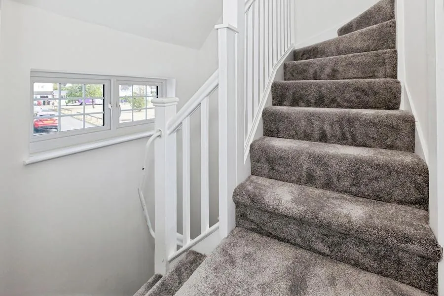 St. Georges Crescent, Slough, SL1, photo 15