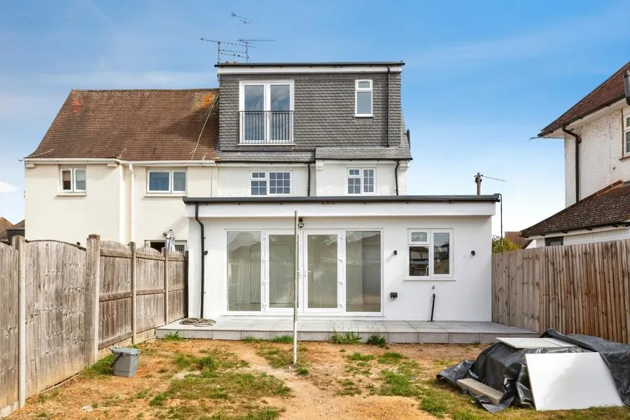 St. Georges Crescent, Slough, SL1, photo 19