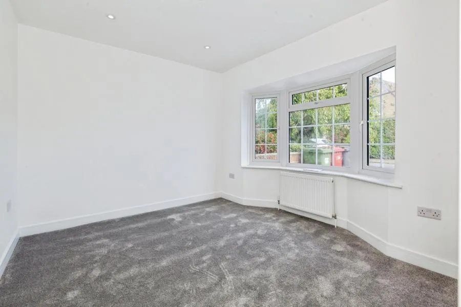 St. Georges Crescent, Slough, SL1, photo 7