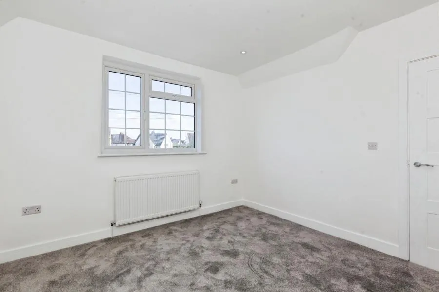 St. Georges Crescent, Slough, SL1, photo 11