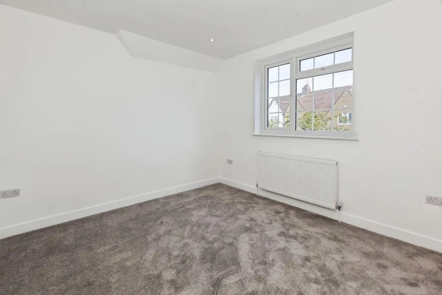 St. Georges Crescent, Slough, SL1, photo 12