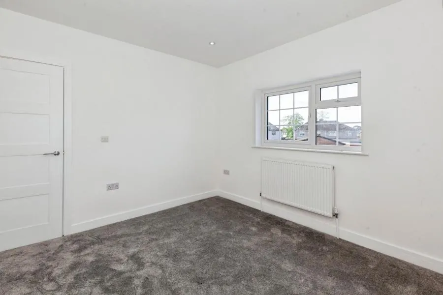 St. Georges Crescent, Slough, SL1, photo 10