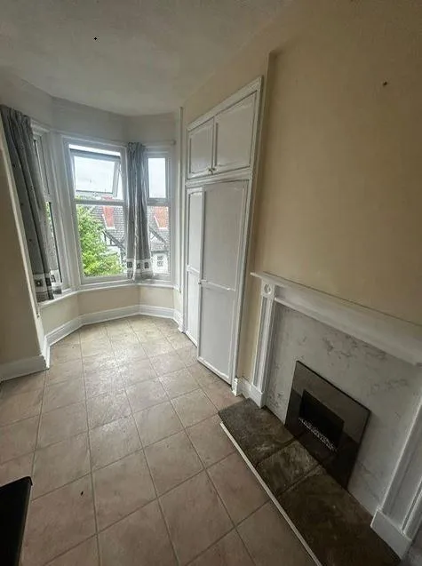 Temple Avenue, Llandrindod Wells, LD1, photo 11