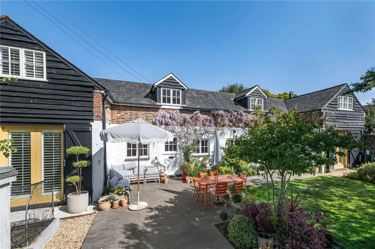 4 bed house for sale — Trinity Road, Hurstpierpoint, Hassocks, West Sussex, BN6 9UY