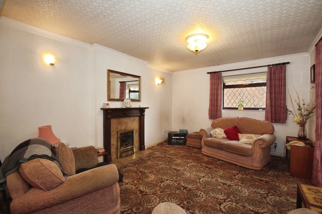 St. James Gardens, Bulkington, Bedworth, Warwickshire, CV12, photo 3