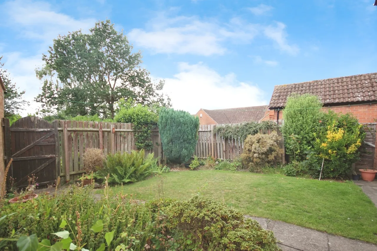 St. James Gardens, Bulkington, Bedworth, Warwickshire, CV12, photo 9
