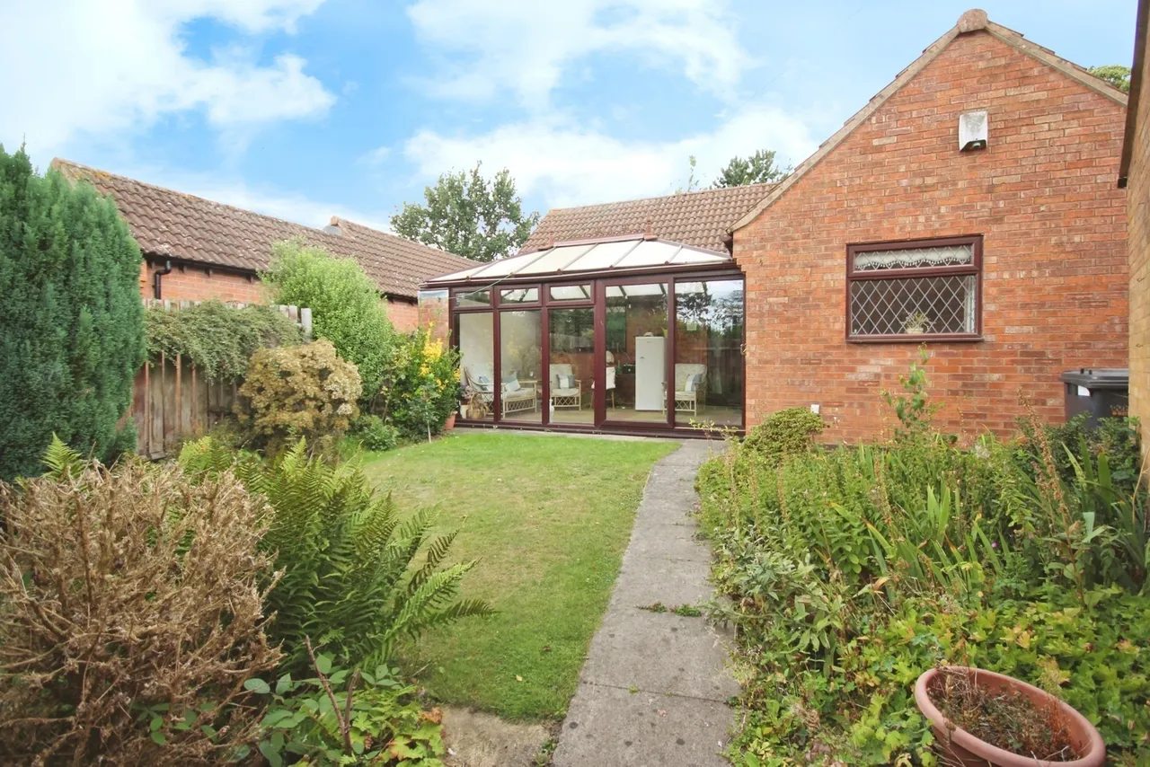 St. James Gardens, Bulkington, Bedworth, Warwickshire, CV12, photo 10