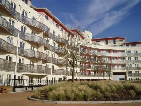 1 bed flat to rent — The Crescent, Hannover Quay, Bristol, BS1