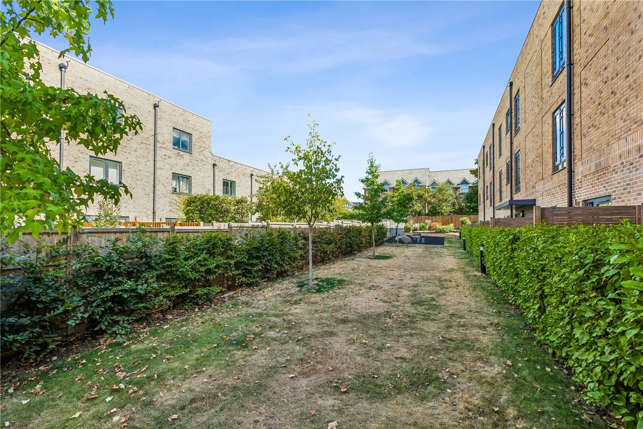 Springfield Drive, London, SW17, photo 9