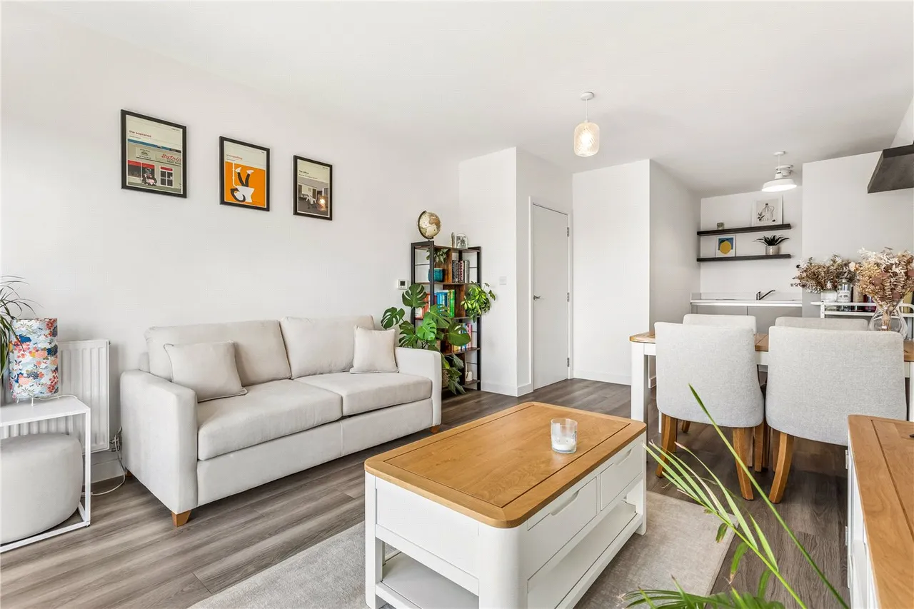 Springfield Drive, London, SW17, photo 2