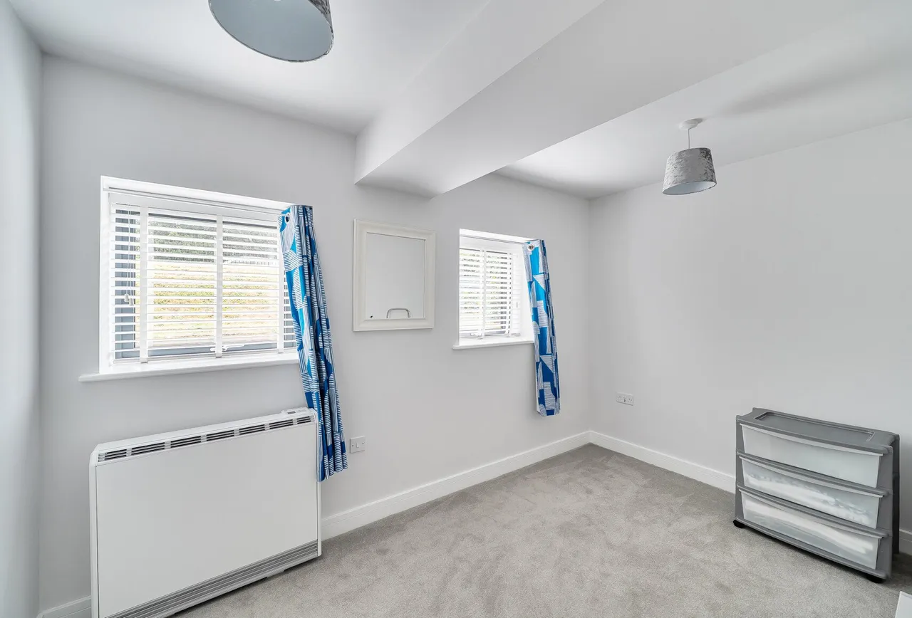 Bath Road, Cheltenham, GL53 7LS, photo 7