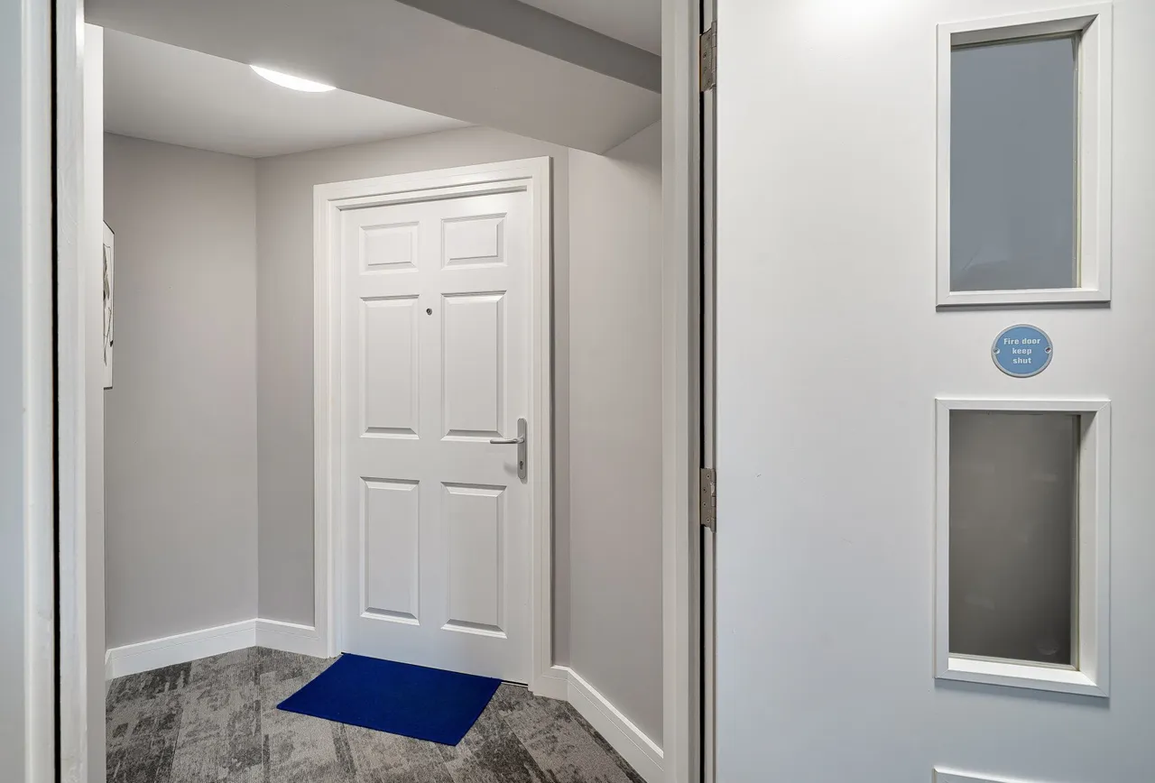 Bath Road, Cheltenham, GL53 7LS, photo 15