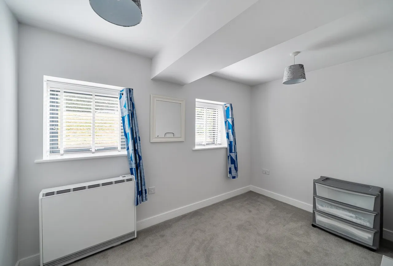 Bath Road, Cheltenham, GL53 7LS, photo 11