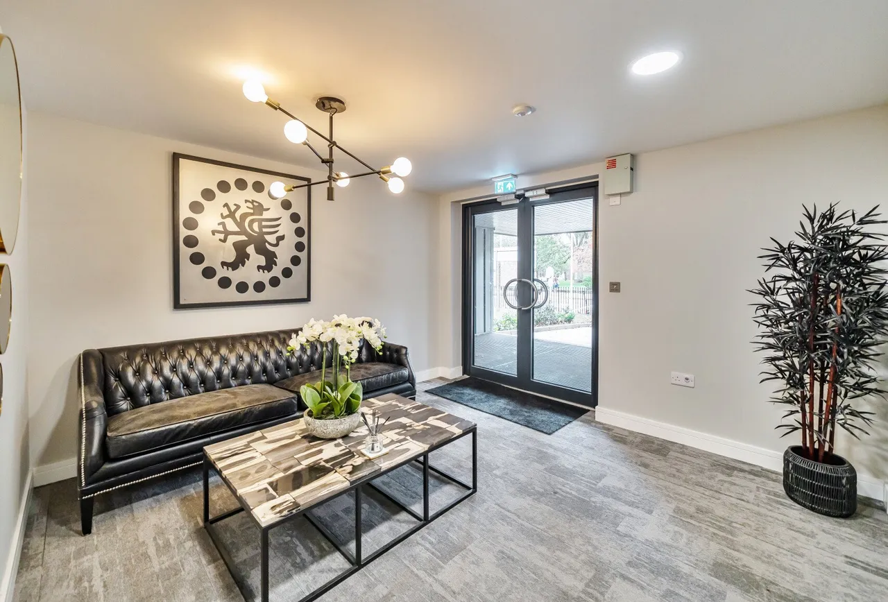 Bath Road, Cheltenham, GL53 7LS, photo 14