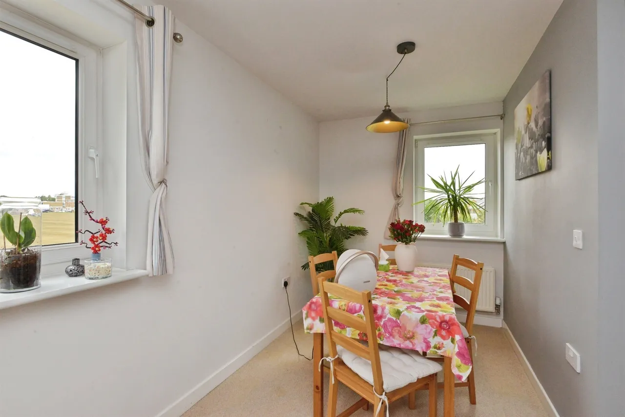 Wodell Drive, Wolverton, Milton Keynes, photo 11