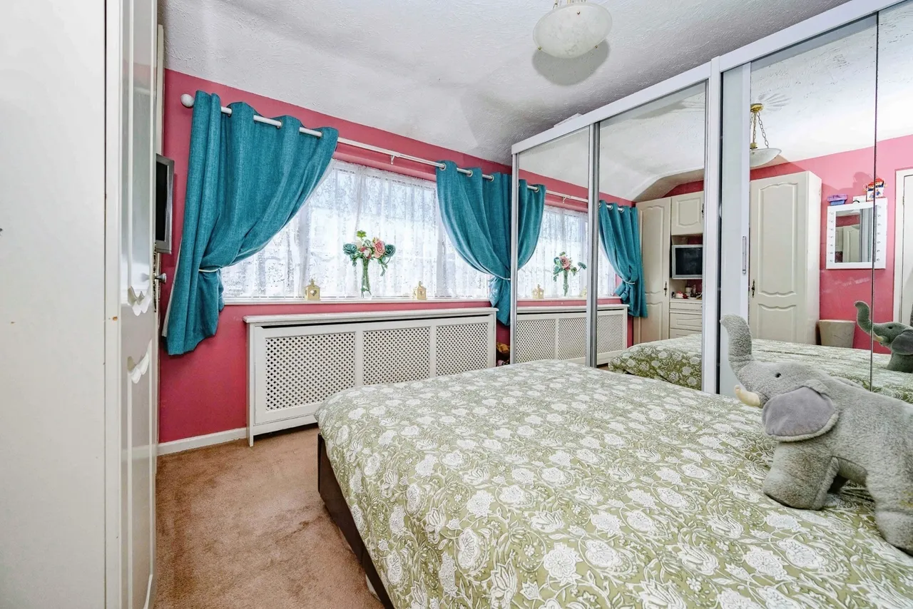 Clifford Crescent, Luton, Bedfordshire, LU4, photo 10