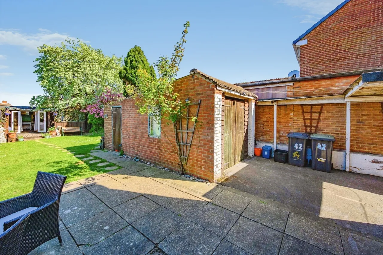 Clifford Crescent, Luton, Bedfordshire, LU4, photo 13