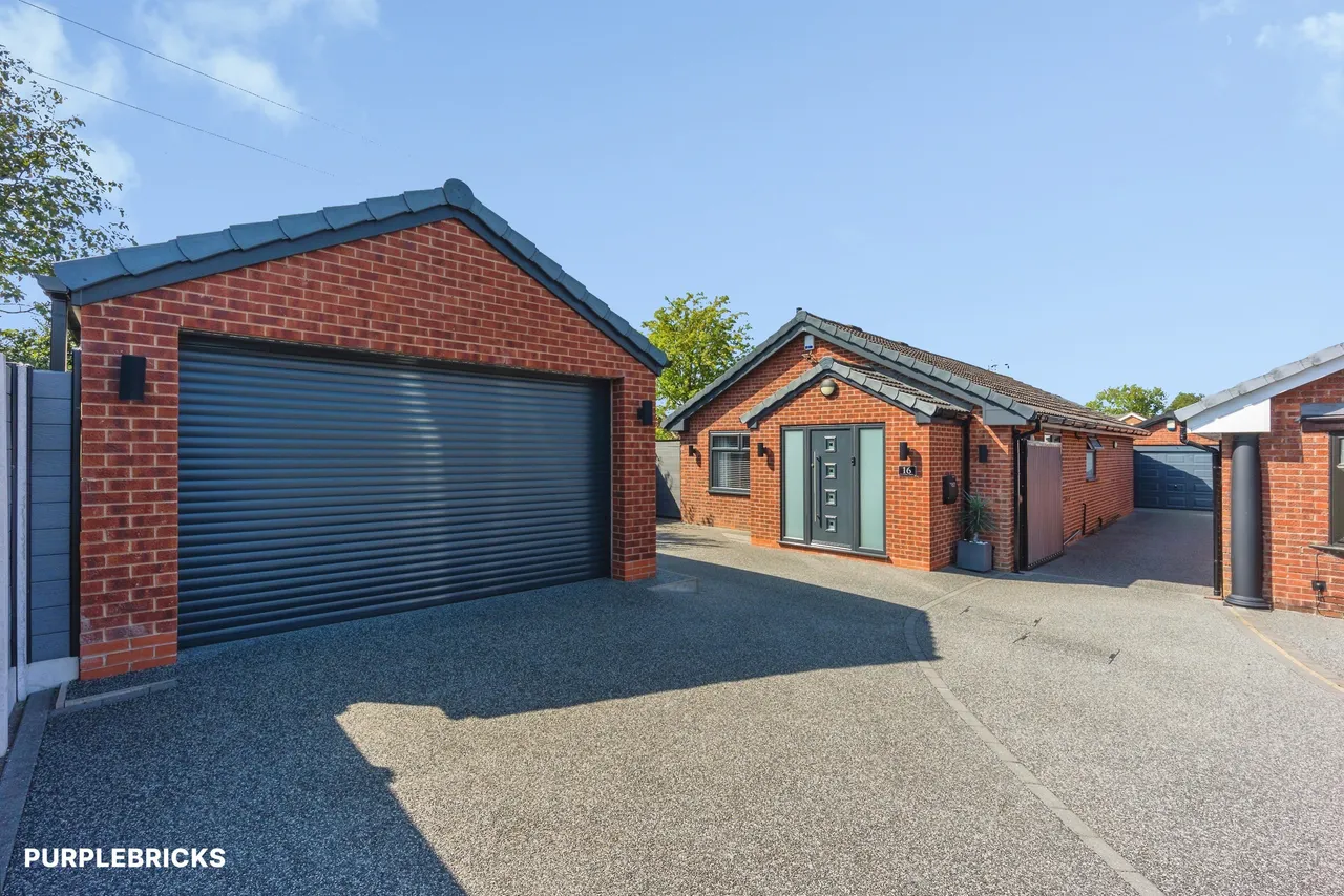 St. Asaphs Drive, Ashton-Under-Lyne, OL6, photo 2