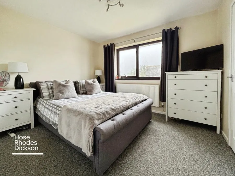 Chambers Drive, Apse Heath, PO36, photo 4