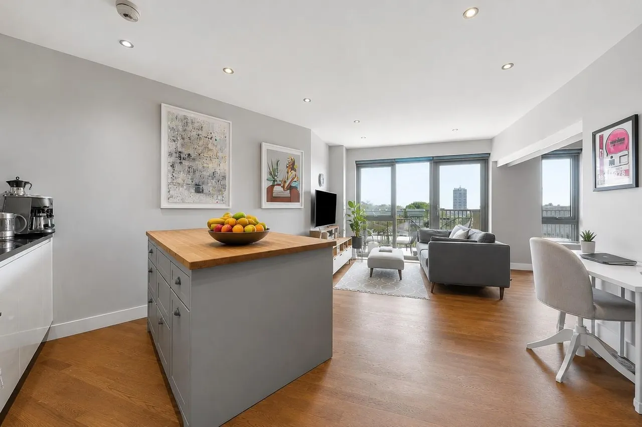 Lawn Road, Belsize Park, London NW3 2EN, photo 3
