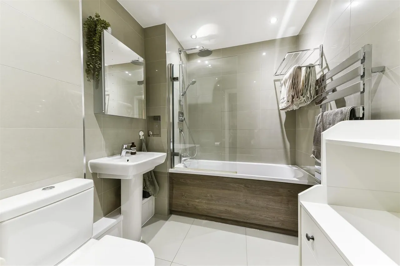 Lawn Road, Belsize Park, London NW3 2EN, photo 6