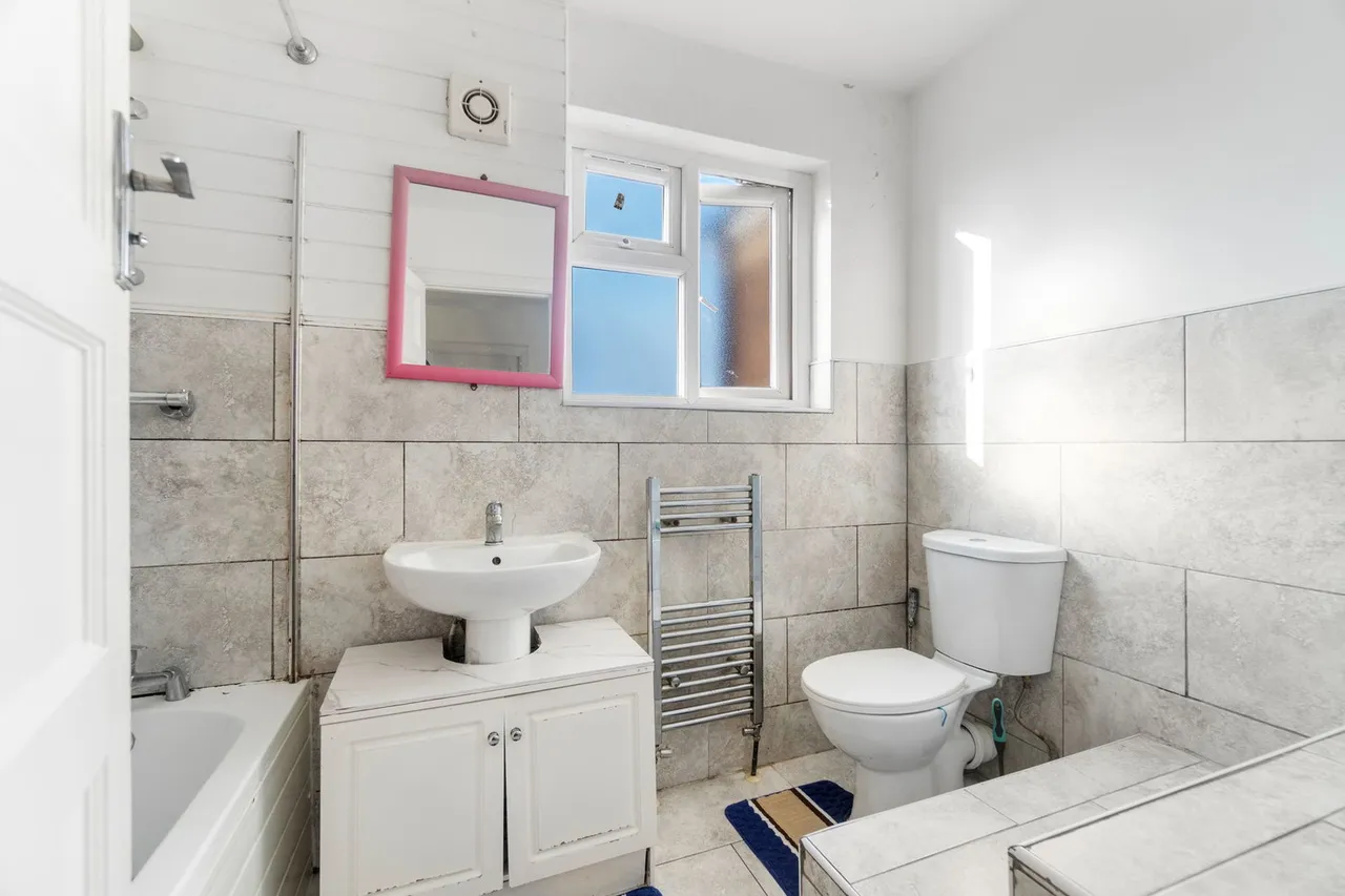 Collier Row Road, Romford, RM5, photo 6