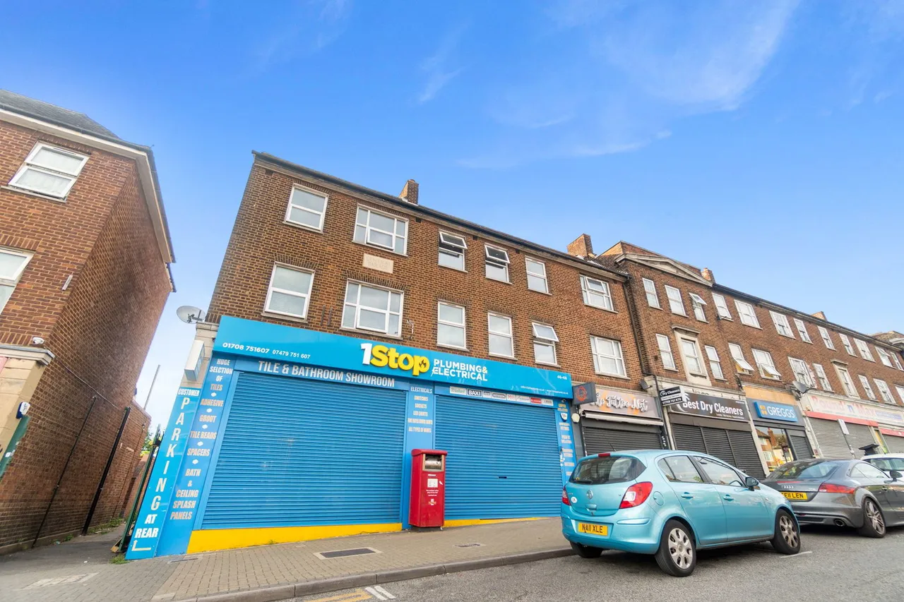 Collier Row Road, Romford, RM5, photo 12