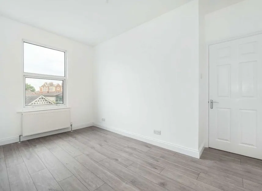 Vant Road, Tooting, SW17, photo 5