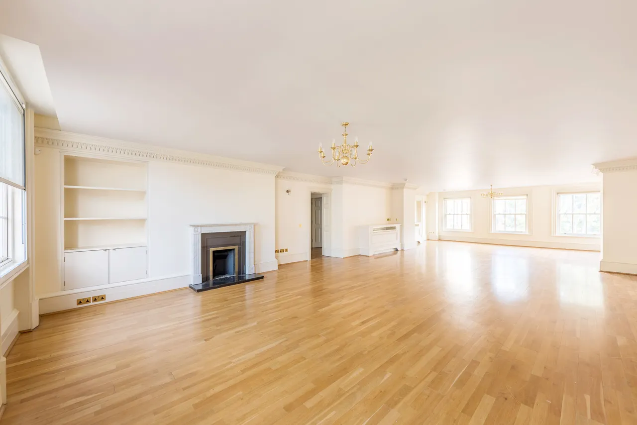 4 bed flat for sale, London, SW1W