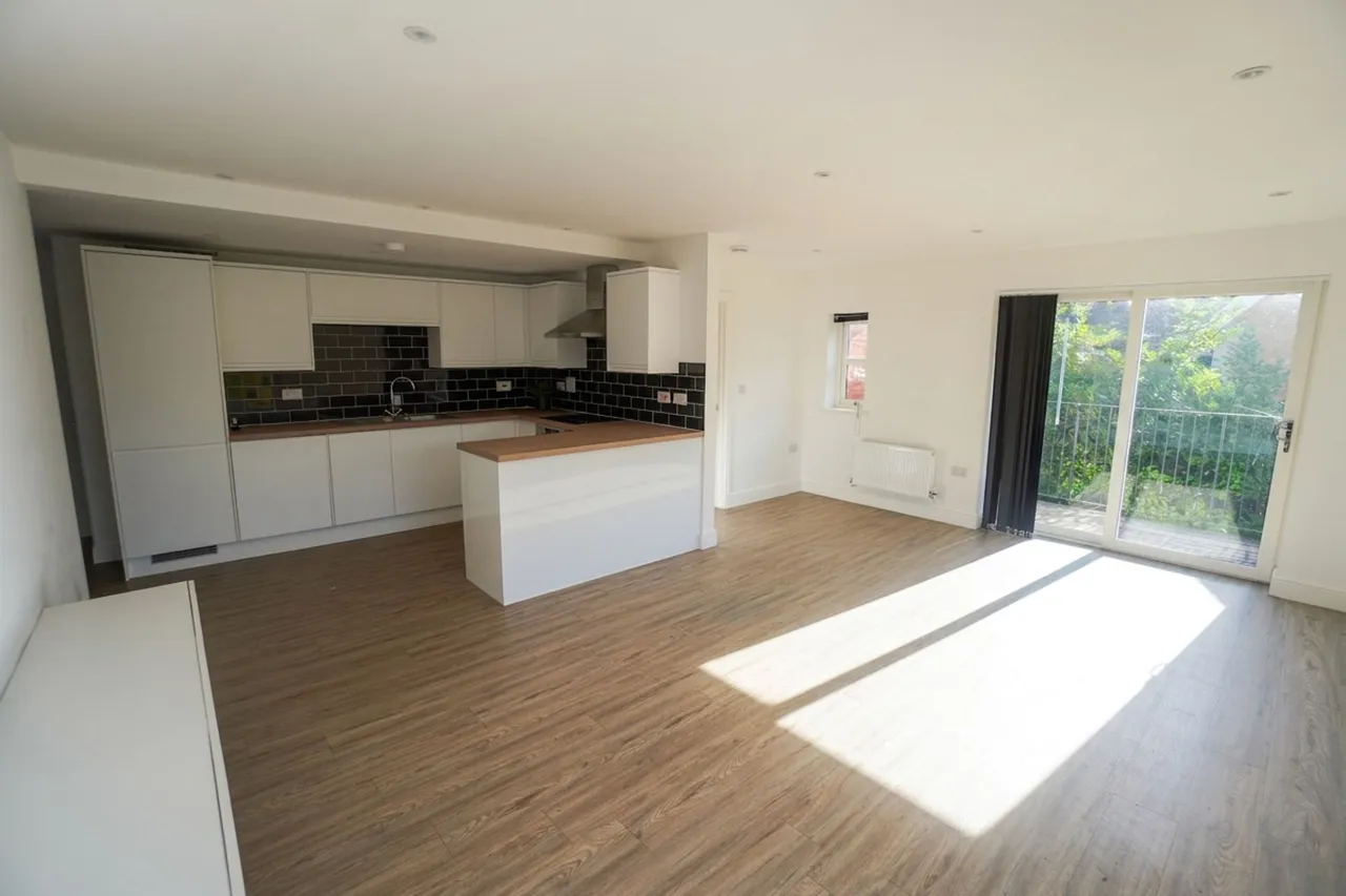 Rectory Avenue, HP13, photo 4