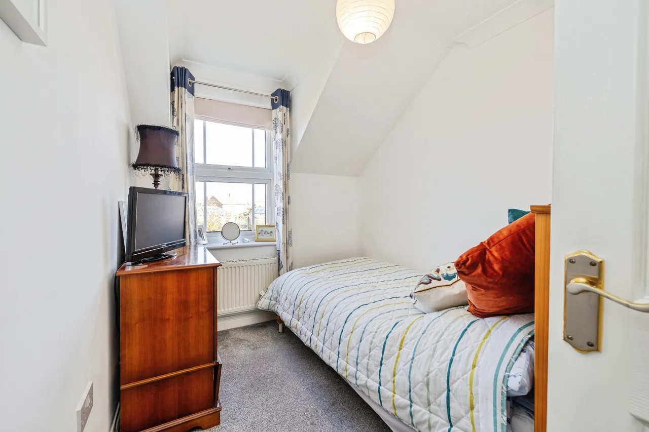 Headland Way, Navenby, LN5, photo 9