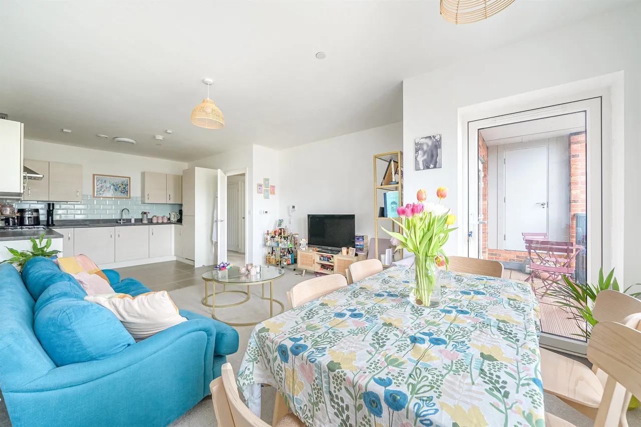 Toye Avenue, London, N20, photo 2