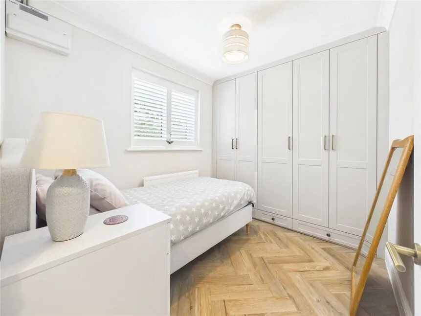 Soper Close, Chingford, E4, photo 10