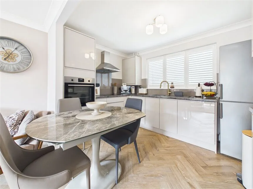Soper Close, Chingford, E4, photo 5