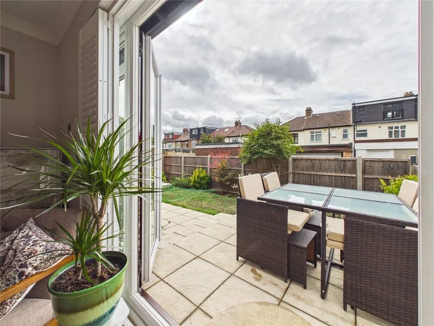 Soper Close, Chingford, E4, photo 8