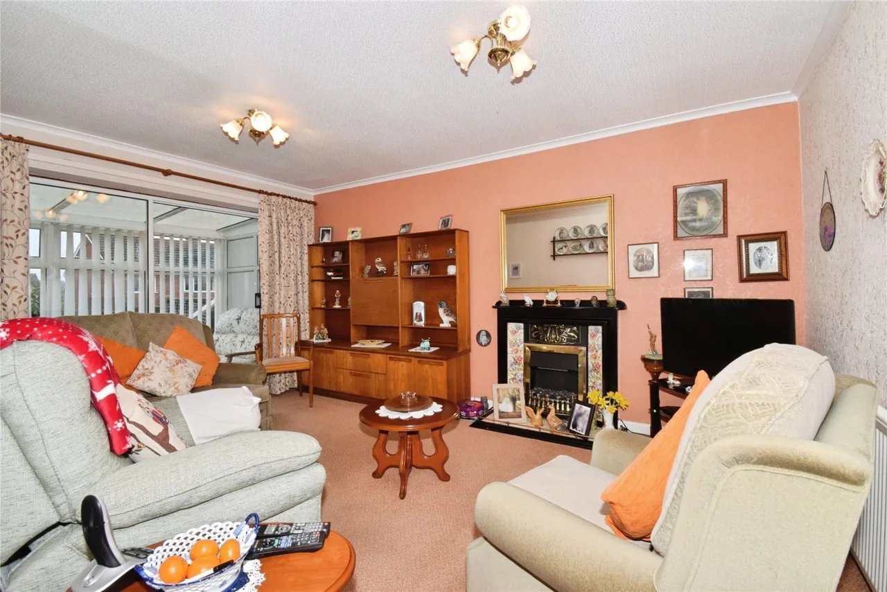 Buckfast Close, Wigston, LE18, photo 6