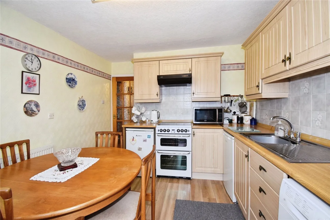 Buckfast Close, Wigston, LE18, photo 3