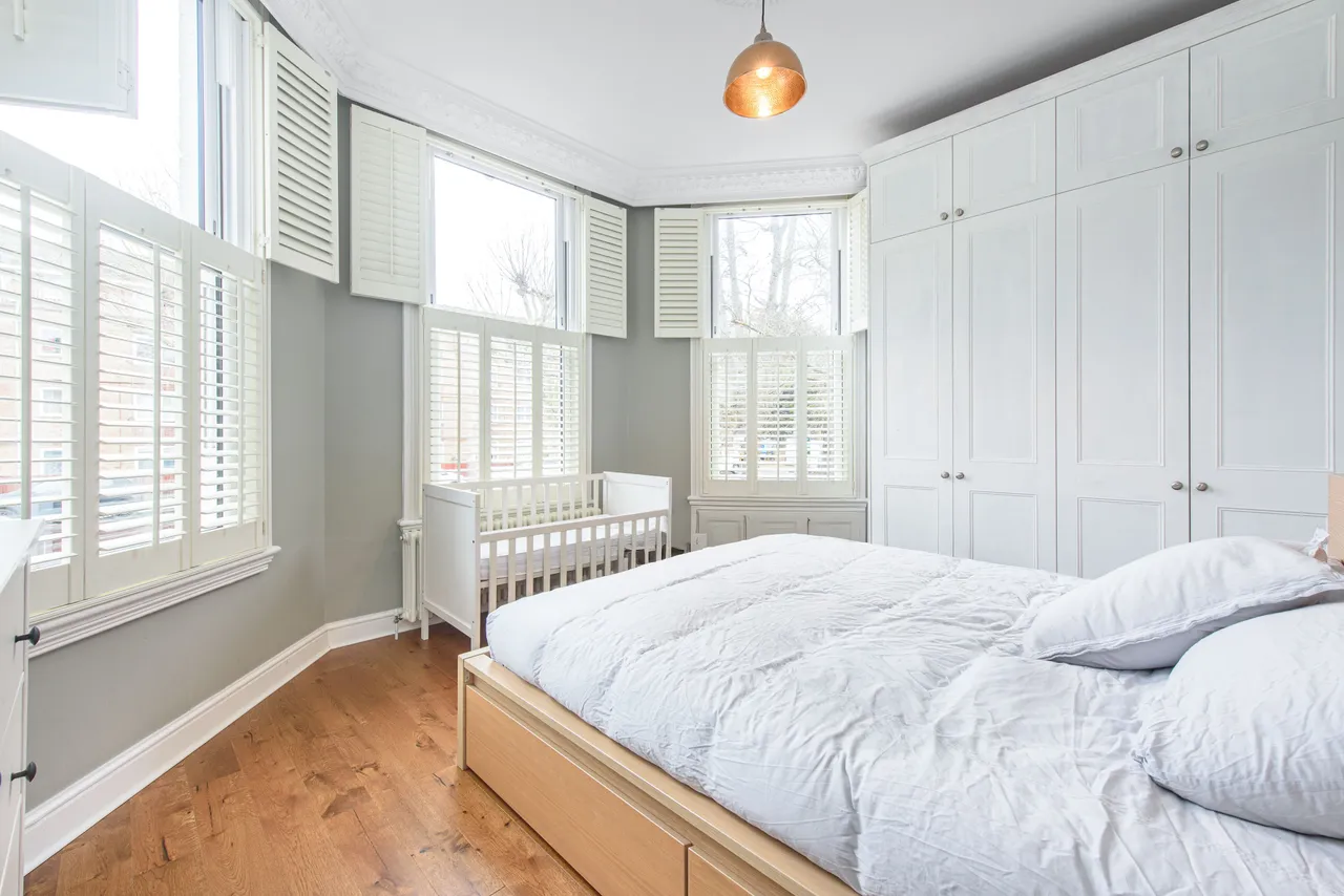 8b Christchurch Avenue, London, photo 5